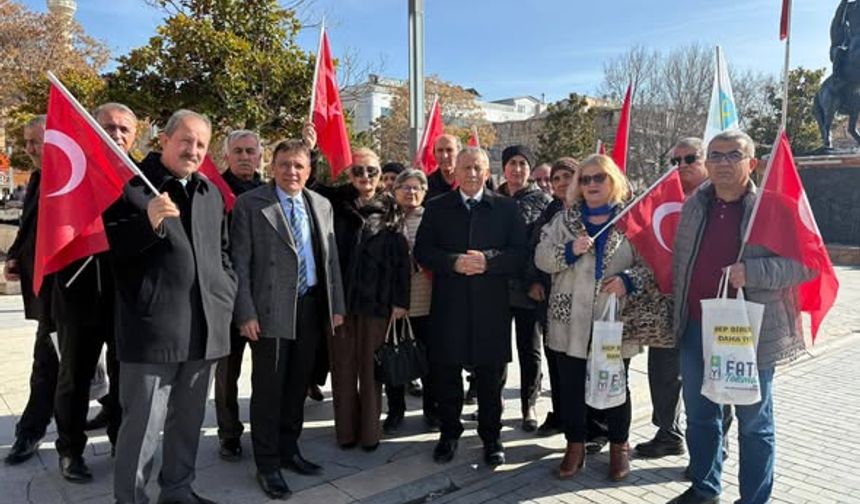 Nuri Araz: Bayrağımıza Uzanan Eli Kabul Etmeyiz