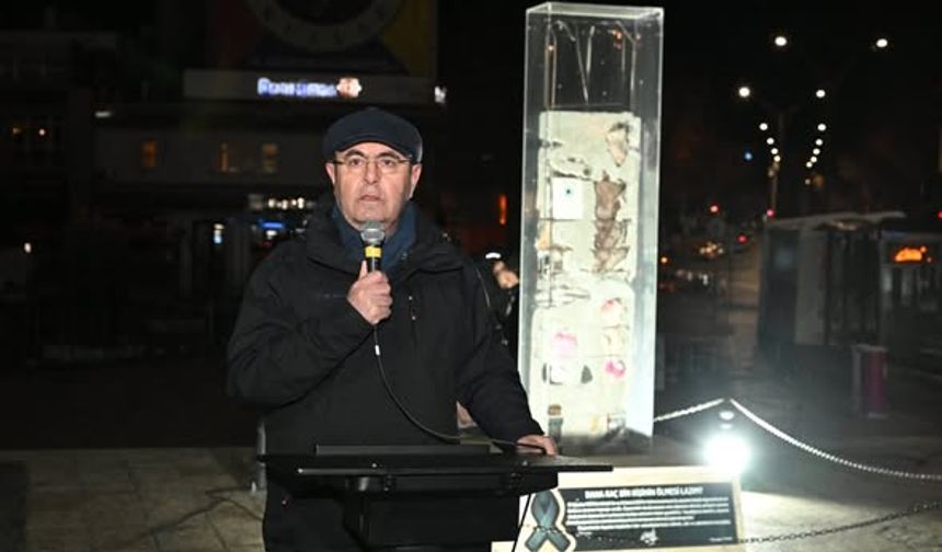 Deprem Şehitleri Cacabey Meydanı’nda Anıldı