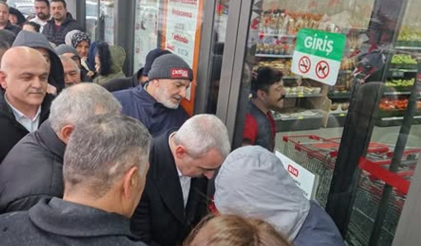 Özbağ’da Yeni Zincir Market Hizmete Açıldı