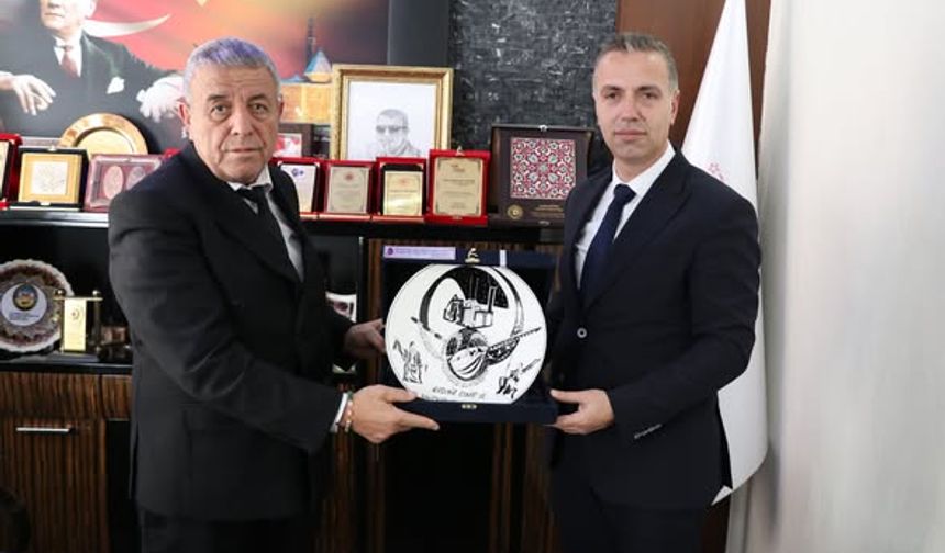 Ülkü Ocakları’ndan Esnaf Birliğine Ziyaret