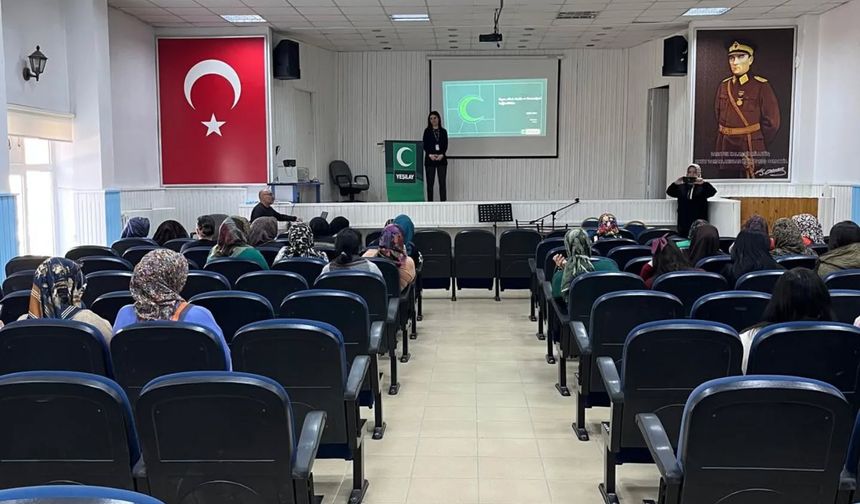 Kırşehir YEDAM’dan Halk Eğitim Kursiyerlerine Bilgilendirme