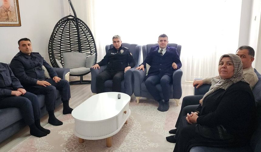 Kaymakam Yeşilbaş Şehit Aileleriyle Buluştu