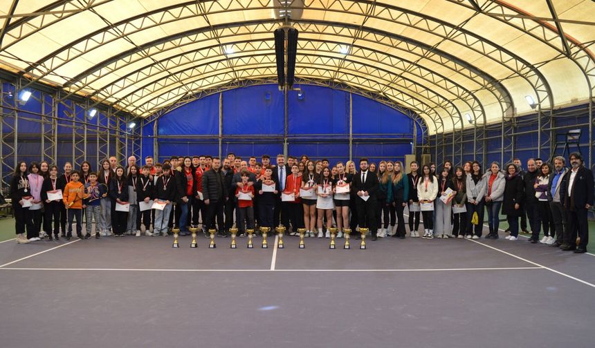 Kırşehirli Genç Raketler Kupaya Uzandı