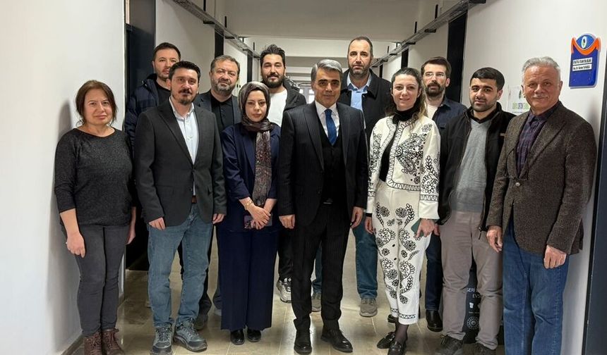 Doç. Dr. Yavaşça ve Maruf’a Tebrik Ziyareti