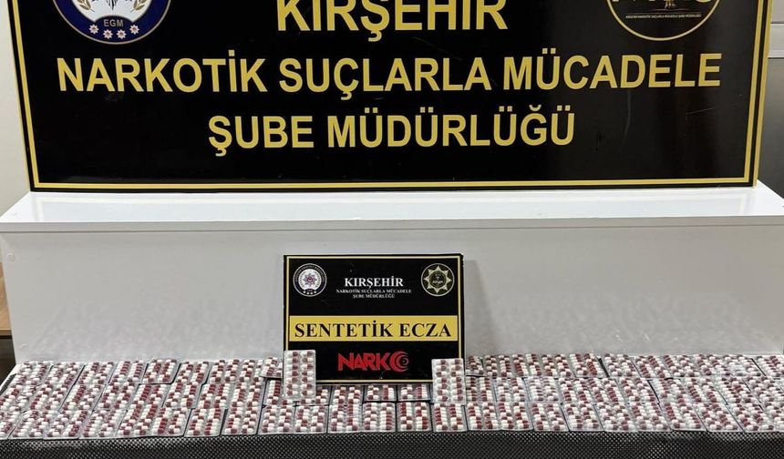 Kırşehir’de Narkotik Operasyonu: 1.110 Adet Sentetik Hap Ele Geçirild