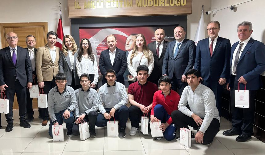 Ahiliğin İzinde Büyük Başarı: Kırşehirli Öğrenciler Türkiye Derecesi Aldı