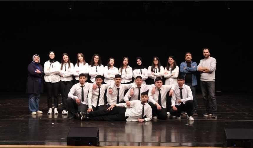 Mehmet Akif Ersoy Lisesi’nden Çanakkale Oratoryosu Büyük Beğeni Topladı