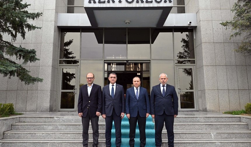 KAEÜ Rektörü Afyon’da İş Birliği Görüşmeleri Yaptı