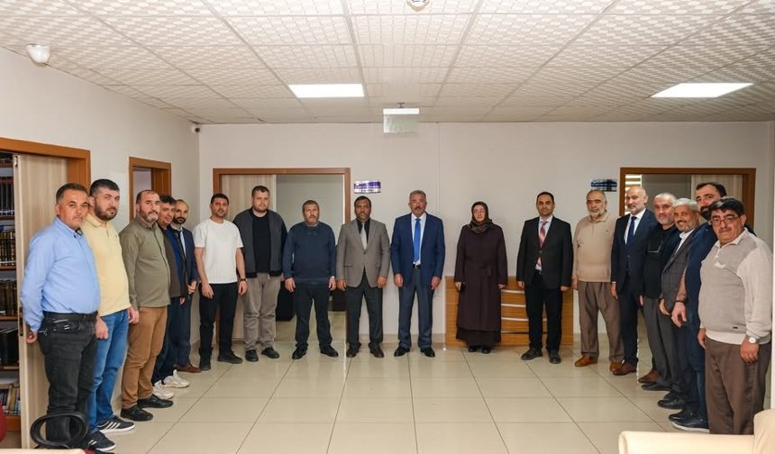 Kırşehir Müftüsü Mustafa Tekin Hac Yolculuğuna Uğurlandı