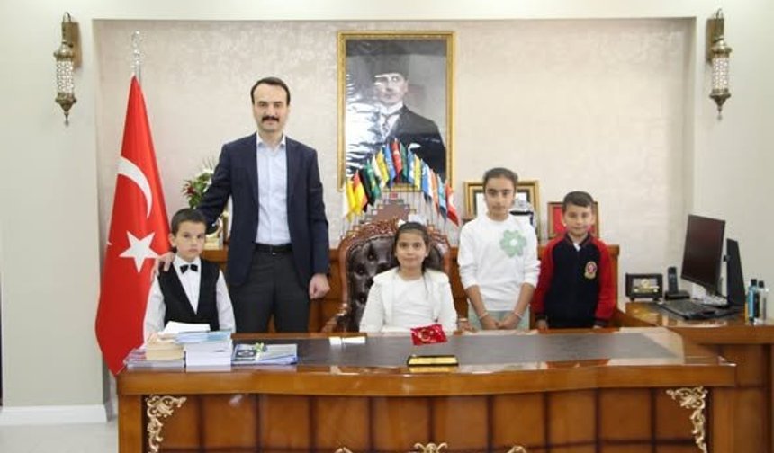 Miniklerden Kaymakam Erdoğan’a 23 Nisan Ziyareti