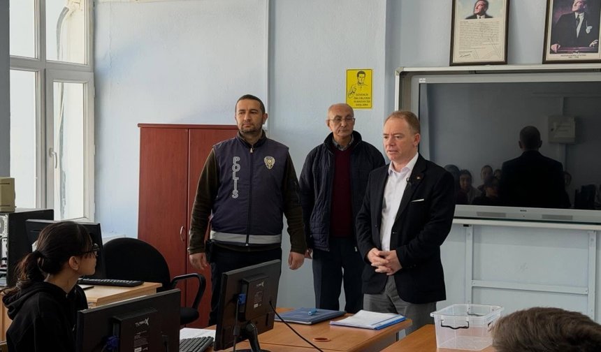 Gülşen: Öğretmenlerimizin Emekleri Çok Kıymetli