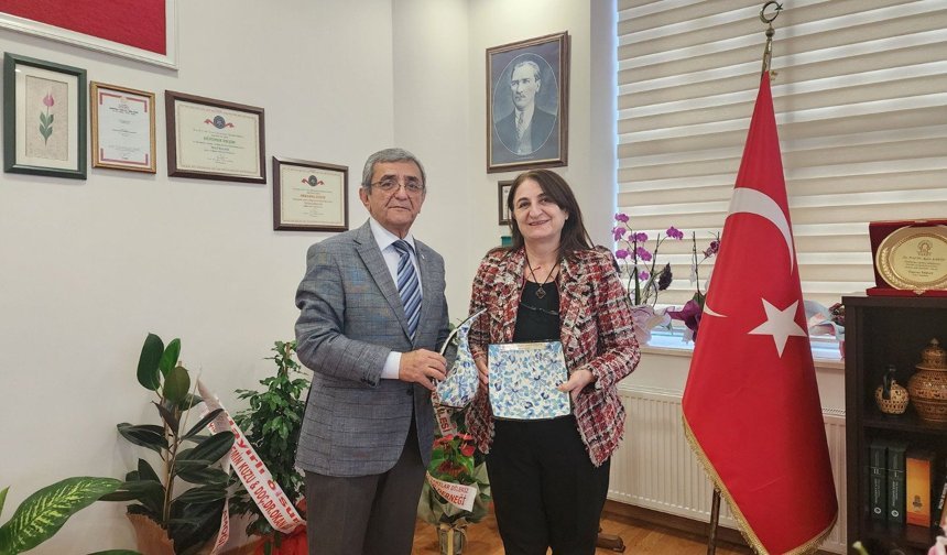 Göçen’den Dekan Şahin’e Hayırlı Olsun Ziyareti