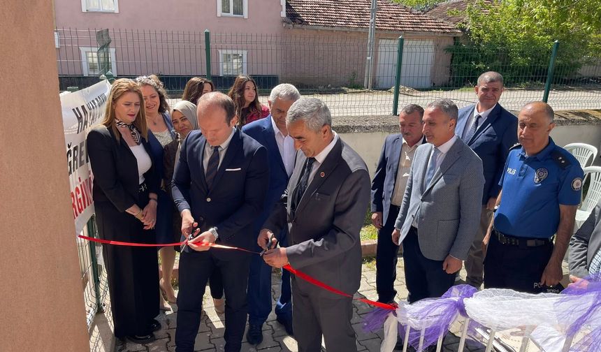 Boztepe’de Yıl Sonu Sergisi Yoğun İlgi Gördü