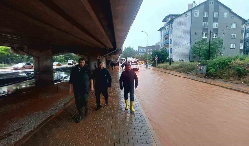 Kırşehir'de saatte metrekareye 56,4 kilogram yağış düştü