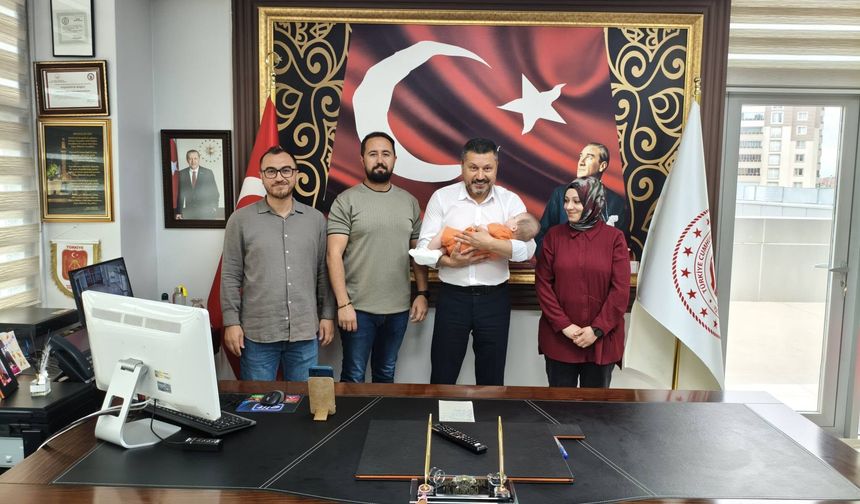 Kırşehir'de Bir Bebek Daha Koruyucu Ailesine Kavuştu
