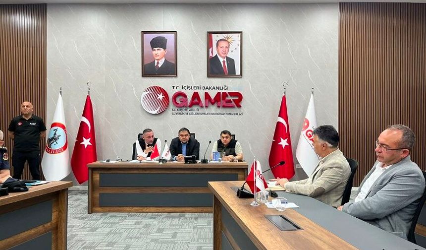 ORMAN YANGINLARIYLA MÜCADELE İÇİN KRİTİK TOPLANTI