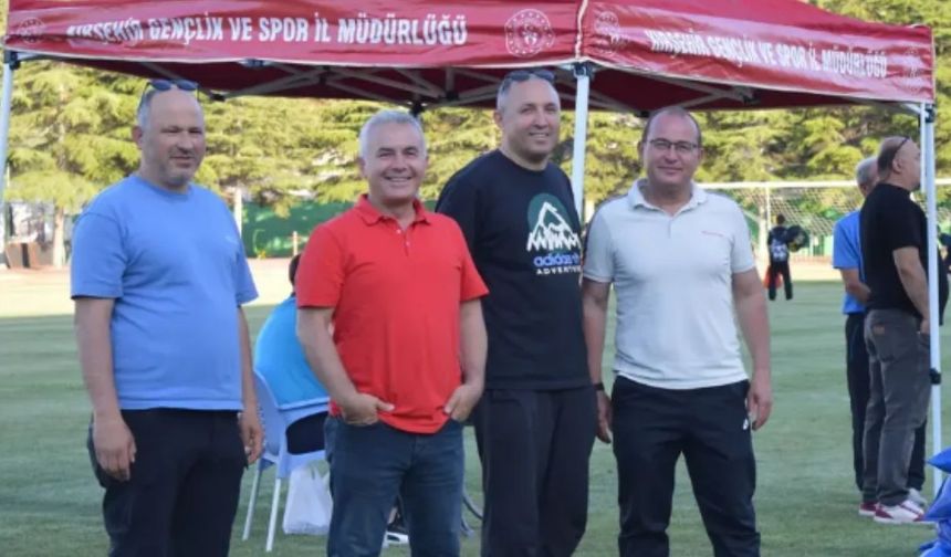 Mini Voleybol Heyecanı Ahi Stadı’nda Başladı
