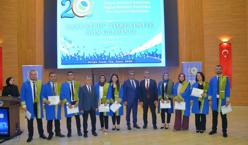 KAEÜ Enstitülerinde Mezuniyet Coşkusu Yaşandı