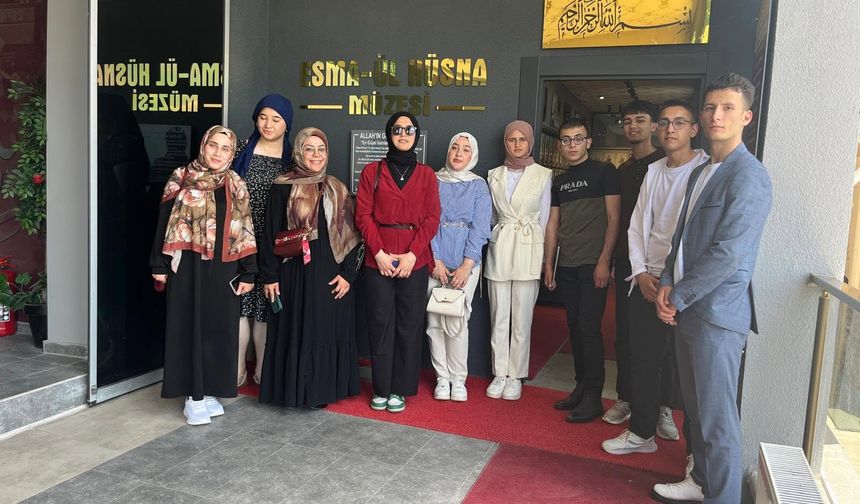 Kırşehirli Gençler Siyer-i Nebi Müzesi’nde Tarihle Buluştu