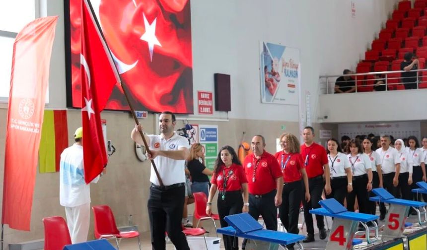 Kırşehir’de Yüzme Heyecanı Başladı
