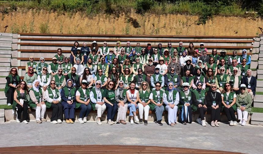 Yeşilay Kırşehir Kamp Sonrası Kolları Sıvadı