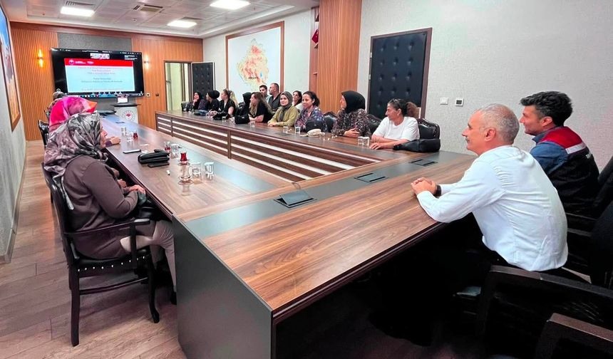 Kırşehir’de Kadın Üreticilere Safran Yetiştiriciliği Eğitimi