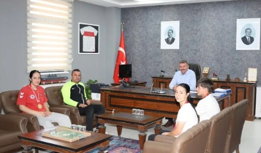 Kırşehirli Boksörlerden İl Müdürü Yasin Çakmakçı'ya Ziyaret