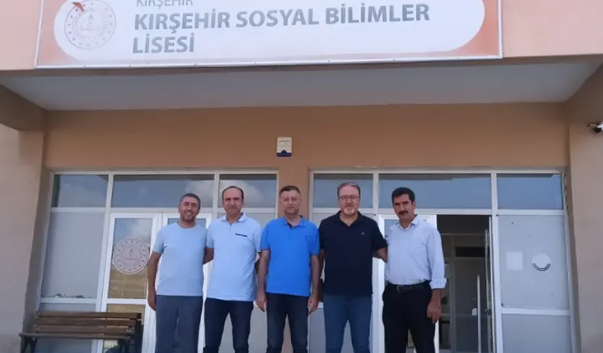 EĞİTİM-BİR-SEN’DEN YENİ İDARECİLERE HAYIRLI OLSUN ZİYARETİ