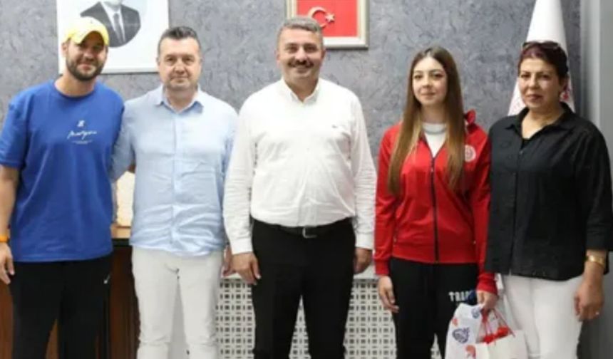 Kırşehirli Yüzücü Sezin Solak’tan Başarı Sözü