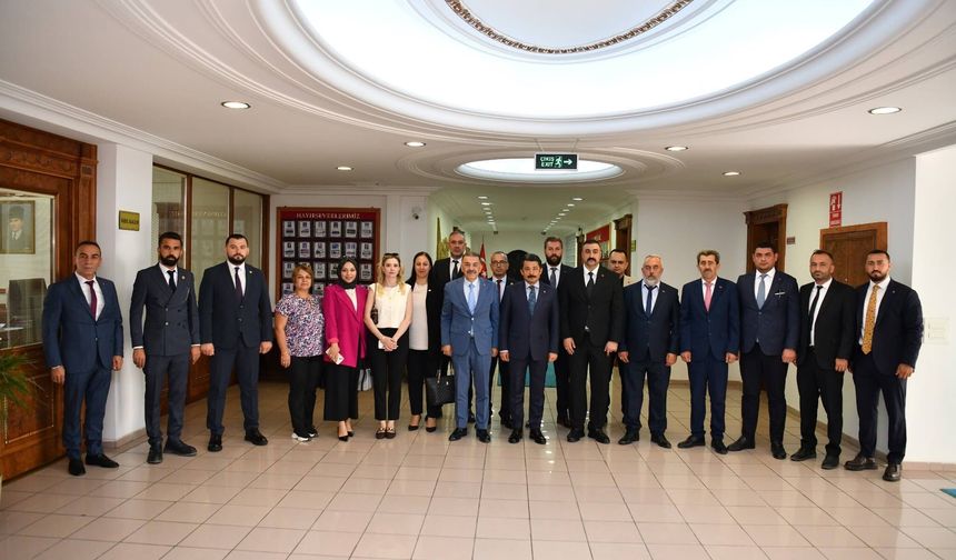 MHP Yönetiminden Vali Demiryürek'e Ziyaret