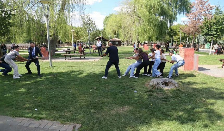 Kırşehir’de çocuklara yeni eğitim yılı öncesi moral pikniği