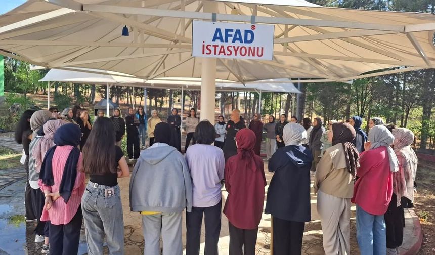 Afetlere hazırlık Ahi Evran Kampı’nda başladı