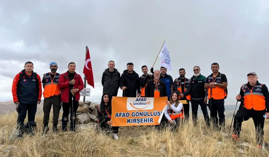 Kırşehir’de Gönül Dağı Zirve Yürüyüşü Düzenlendi