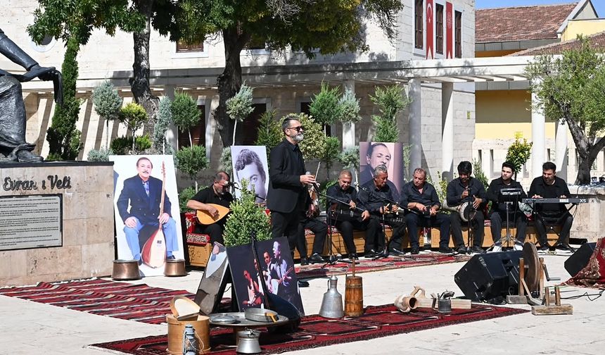 Kırşehir’de Neşet Ertaş’a Vefa: Türküleriyle Anıldı