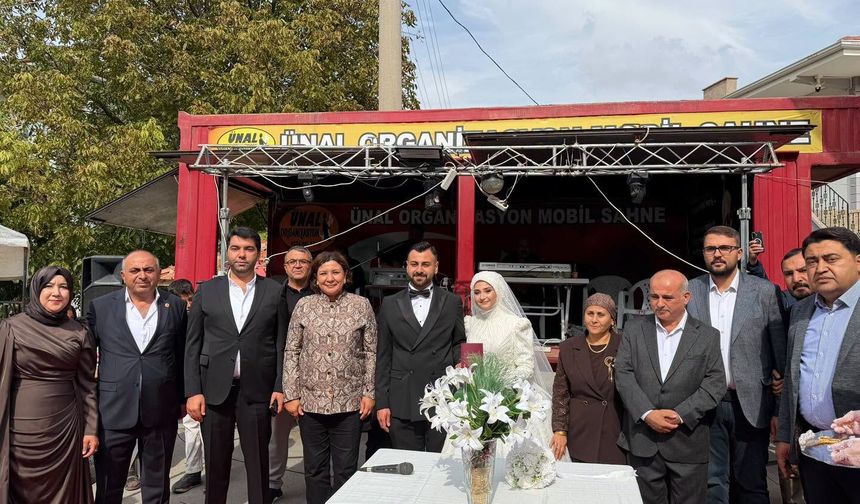 Seher Ünsal Kaman’da Düğün Merasimine Katıldı