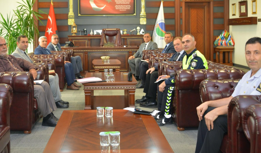 KIRŞEHİR’DE KPSS ÖNCESİ SINAV GÜVENLİĞİ TOPLANTISI