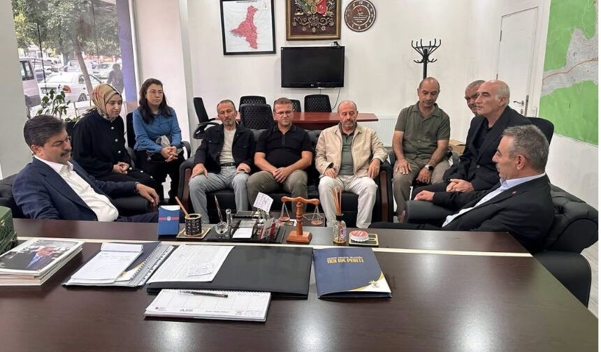 Milletvekili Erkan’dan AK Parti Kırşehir Merkez İlçe Teşkilatına Ziyaret