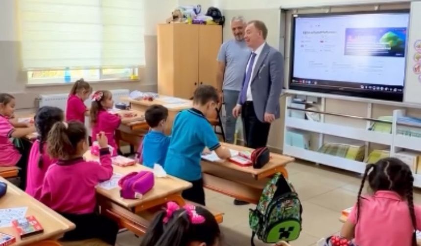 MÜDÜR GÜLŞEN ÖĞRENCİLERLE BİR ARAYA GELDİ