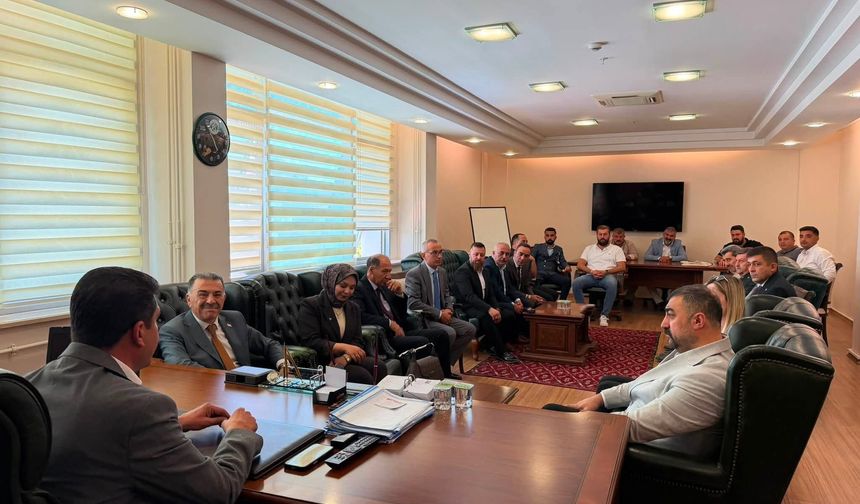 Avşaroğlu MHP Heyetini Ağırladı