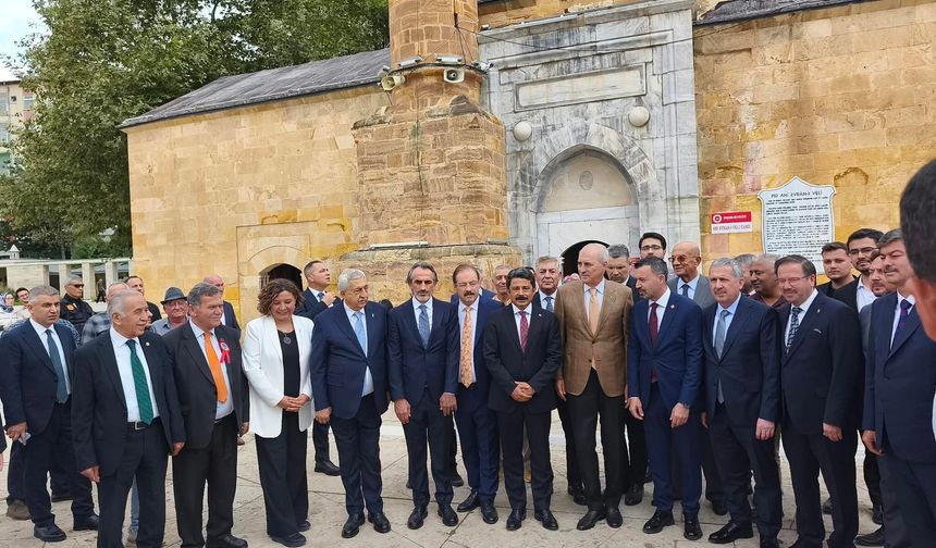 Kurtulmuş’tan Ahi Evran Külliyesi’ne Ziyaret