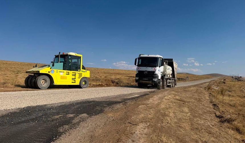 KARGINMEŞE KÖYÜ’NDE 5 KİLOMETRELİK YOL TAMAMLANDI