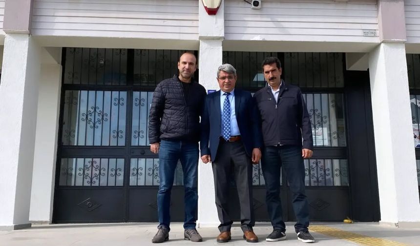 Sendika Yönetimi Kız Meslek Lisesi'ndeydi!