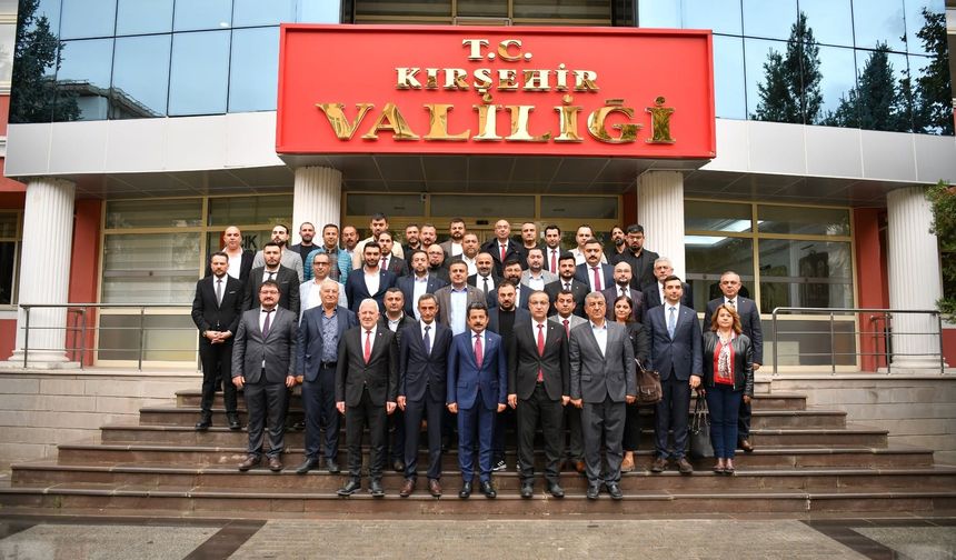 Sarı ve Kangal’dan Vali Demiryürek’e ziyaret