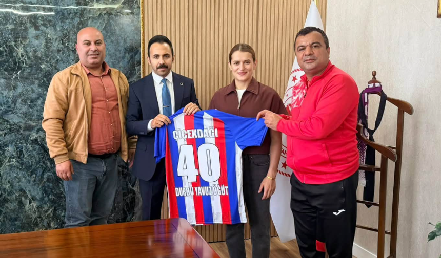 Kaymakam Öğüt, Millî Sporcu Esra Yıldız Kahraman’ı Ağırladı