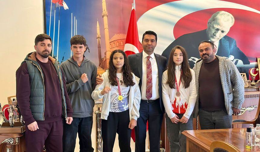 Kamanlı Sporculardan Muaythai Şampiyonası’nda Başarı
