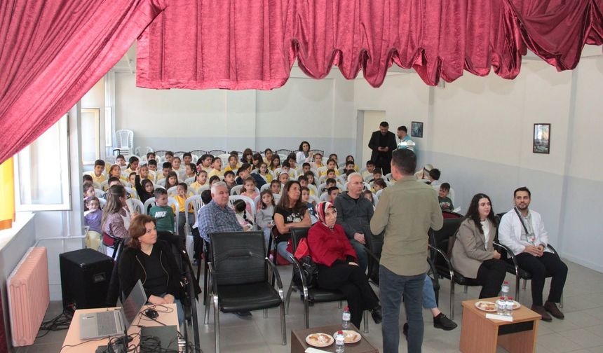 Özbağ’da Öğrencilere Sağlıklı Yaşam Eğitimi