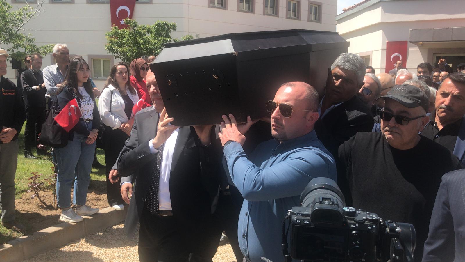 Naaş1
