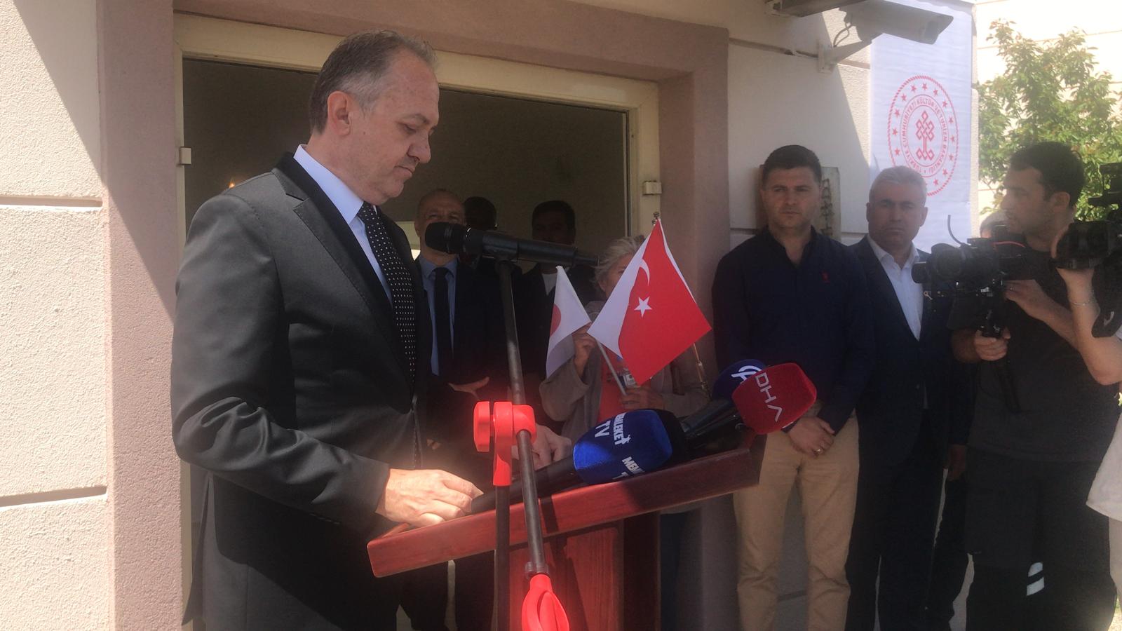 Naaş4