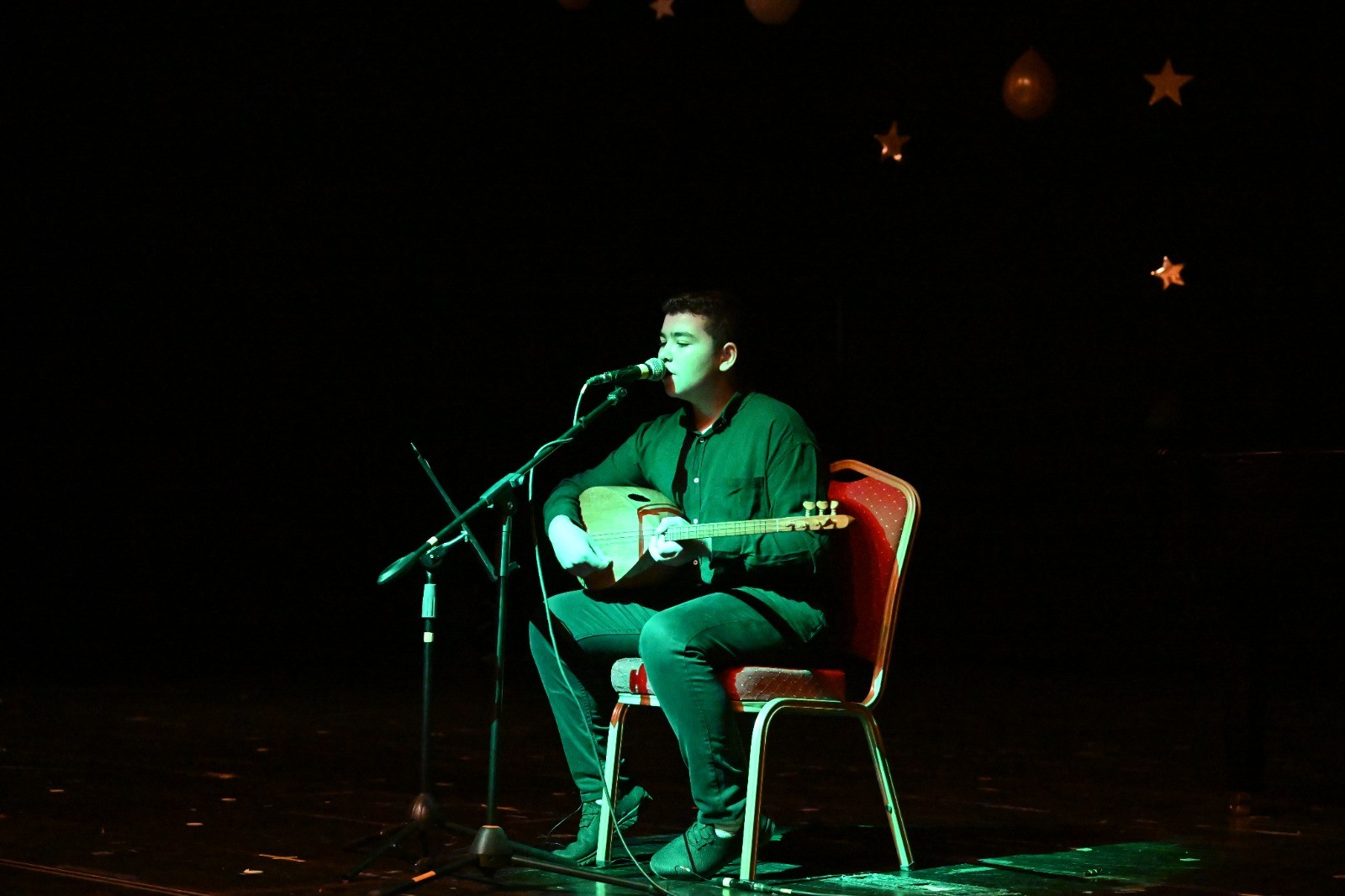 Sahne4