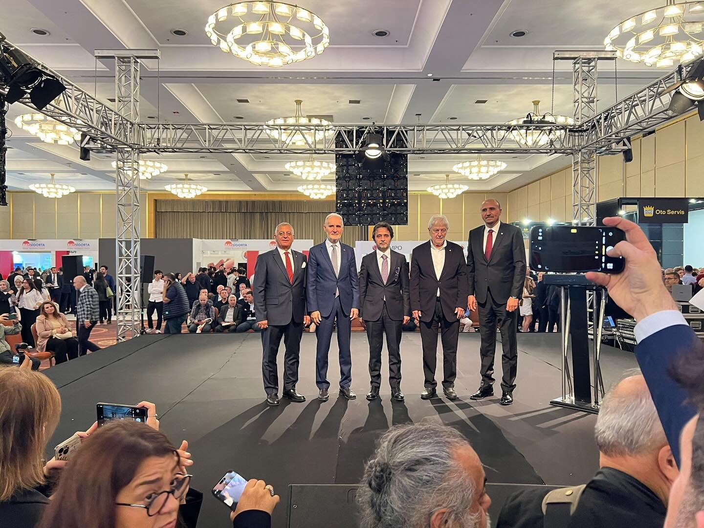 558939732 18055577429552556 2843044334750150073 N